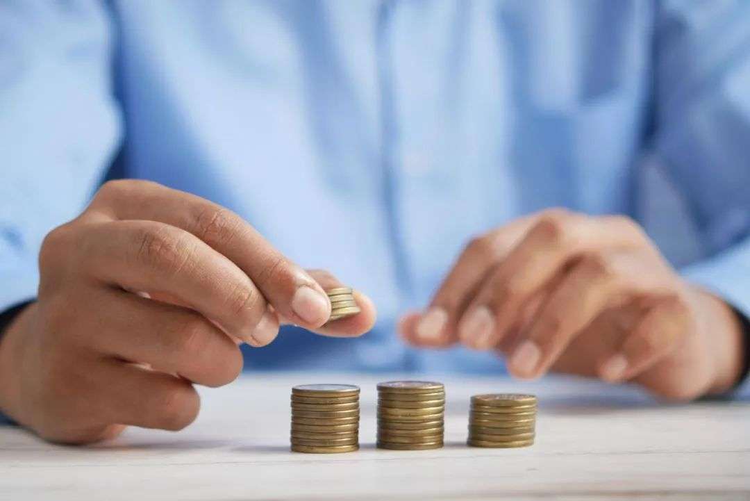 冰火新消費(fèi)：誰已退場(chǎng)？誰還在砸錢？